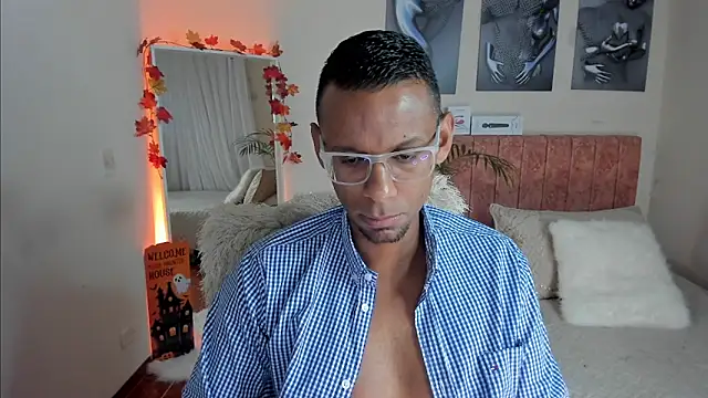 KingEdward  online show from October 2025 10:16:01 AM