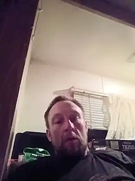 Snapshot of Chris_is_spun chatting on November 2025 05:01:02 AM Chris is spun online show from November 2025 05:01:02 AM