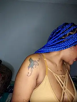 Queen Amara online show from March 2026 04:23:02 AM