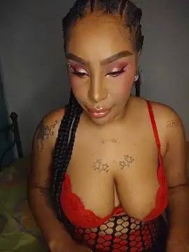 Queen Amara online show from May 2026 04:18:02 AM