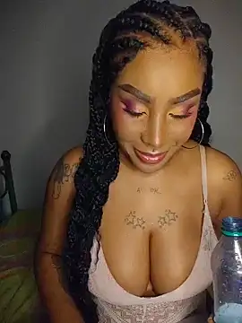 Queen Amara online show from July 2026 04:19:01 AM