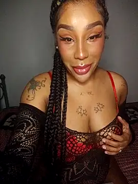 Queen Amara online show from April 2026 04:13:02 AM