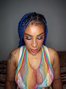 Queen Amara online show from April 2026 04:19:01 AM