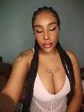 Queen Amara online show from November 2025 02:59:02 AM