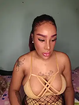 Queen Amara online show from September 2025 11:49:02 PM