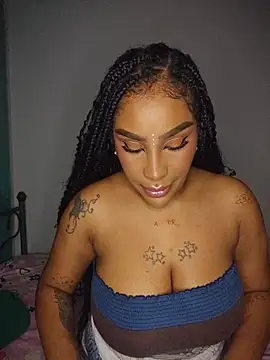 Queen Amara online show from May 2026 04:11:02 AM
