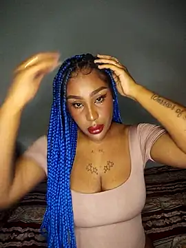 Queen Amara online show from March 2026 04:01:02 AM