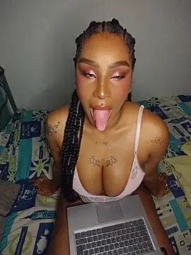 Queen Amara online show from May 2026 04:09:02 AM
