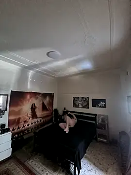 Snapshot of frooty4u chatting on January 2026 01:01:02 AM frooty4u online show from January 2026 01:01:02 AM