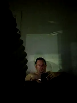 Snapshot of frooty4u chatting on November 2025 01:22:01 PM frooty4u online show from November 2025 01:22:01 PM