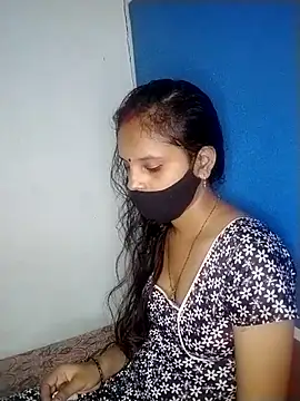 Komal-Rajput online show from November 2025 06:24:02 PM