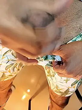 Snapshot of Gallo001 chatting on January 2026 11:47:01 AM Gallo001 online show from January 2026 11:47:01 AM