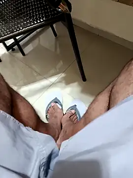 Snapshot of Gallo001 chatting on February 2026 12:15:01 PM Gallo001 online show from February 2026 12:15:01 PM