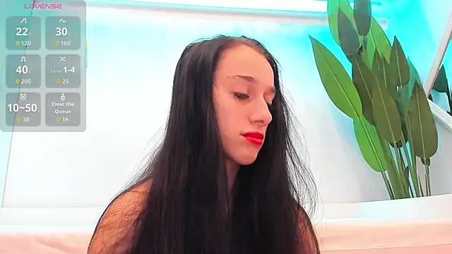 Snapshot of Royal_Naughty_ chatting on October 2025 05:33:01 AM Royal Naughty online show from October 2025 05:33:01 AM