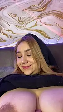 Valeryfox01  online show from November 2025 10:26:01 AM