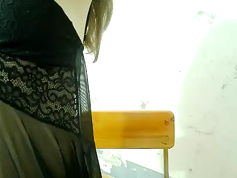 SuhyoCii online show from April 2026 09:01:01 AM