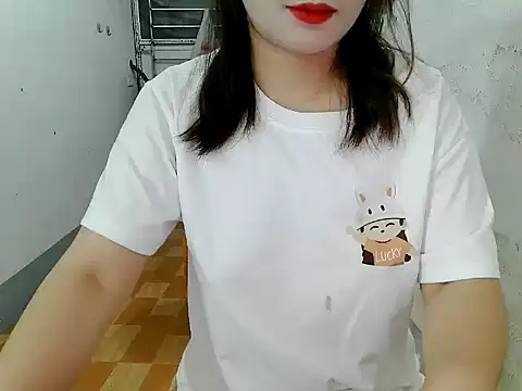 SuhyoCii online show from March 2026 05:13:01 AM