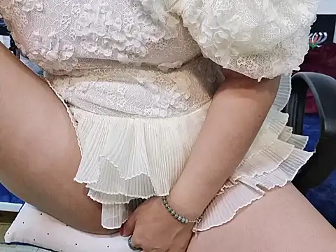 Ami 8x online show from November 2025 02:21:01 AM