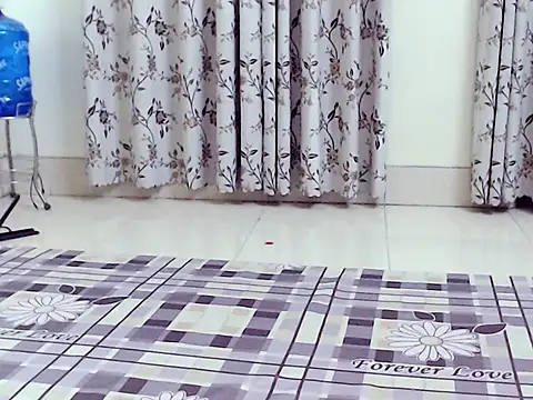 Snapshot of Ami_8x chatting on October 2025 03:46:02 PM Ami 8x online show from October 2025 03:46:02 PM