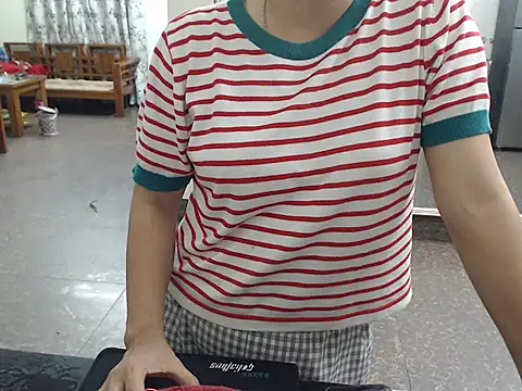 Snapshot of Ami_8x chatting on November 2025 01:36:02 PM Ami 8x online show from November 2025 01:36:02 PM