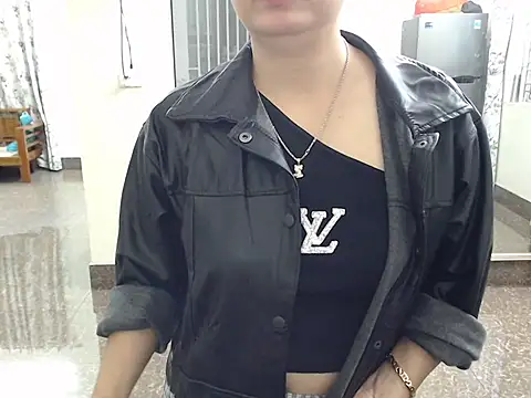 Snapshot of Ami_8x chatting on November 2025 01:25:02 PM Ami 8x online show from November 2025 01:25:02 PM