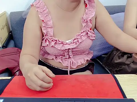 Ami 8x online show from February 2026 01:17:01 PM