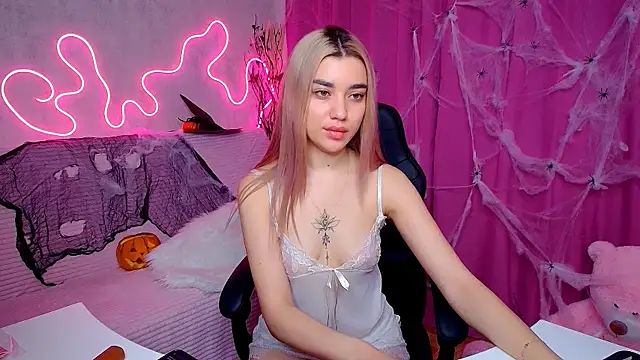 Snapshot of MaryamXSX chatting on October 2025 12:55:01 AM MaryamXSX online show from October 2025 12:55:01 AM