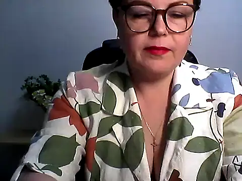 EllaLove2277 online show from April 2026 05:26:01 PM