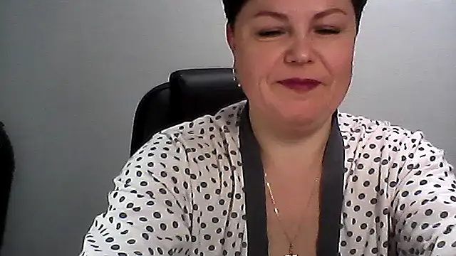 EllaLove2277 online show from November 2025 01:44:02 PM