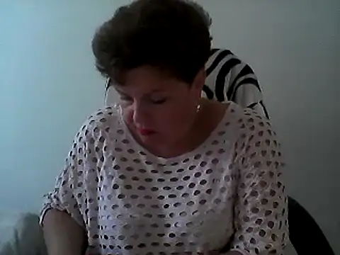 EllaLove2277 online show from September 2025 01:32:02 PM