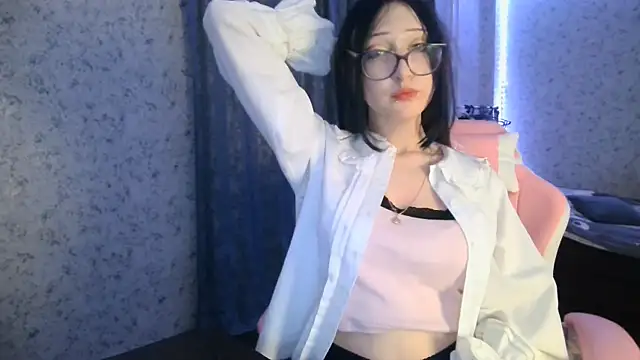 KeicyKlark online show from October 2025 06:09:02 PM