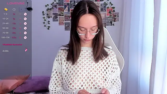 Snapshot of _Alissaa chatting on October 2025 01:23:02 PM  Alissaa online show from October 2025 01:23:02 PM