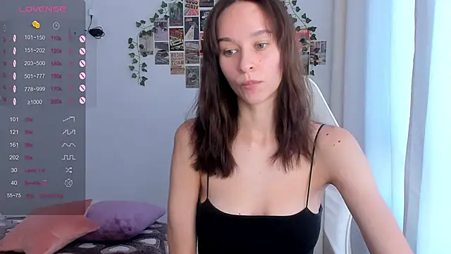 Snapshot of _Alissaa chatting on October 2025 01:01:01 PM  Alissaa online show from October 2025 01:01:01 PM