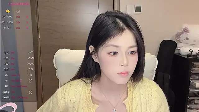 Koi-00 online show from December 2025 01:10:01 PM