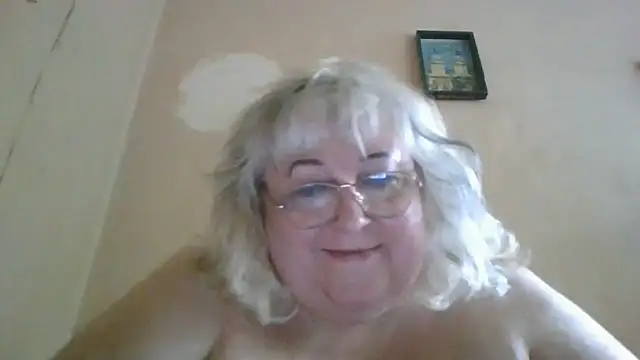 Snapshot of Lala-Love56 chatting on June 2026 04:02:02 PM Lala-Love56 online show from June 2026 04:02:02 PM