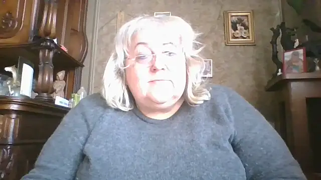 Snapshot of Lala-Love56 chatting on November 2025 09:47:02 AM Lala-Love56 online show from November 2025 09:47:02 AM