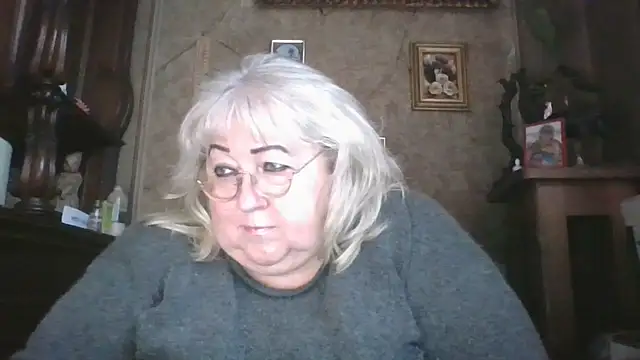 Snapshot of Lala-Love56 chatting on November 2025 11:43:01 AM Lala-Love56 online show from November 2025 11:43:01 AM