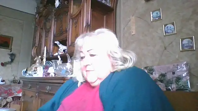 Snapshot of Lala-Love56 chatting on October 2025 12:28:02 PM Lala-Love56 online show from October 2025 12:28:02 PM