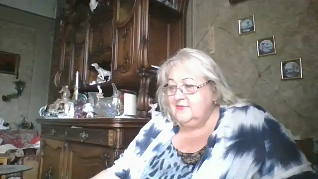 Snapshot of Lala-Love56 chatting on September 2025 01:20:01 PM Lala-Love56 online show from September 2025 01:20:01 PM
