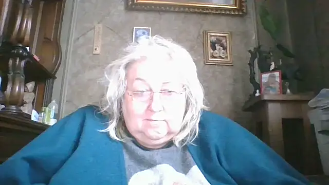 Snapshot of Lala-Love56 chatting on November 2025 10:20:02 AM Lala-Love56 online show from November 2025 10:20:02 AM