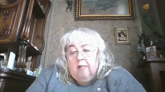 Snapshot of Lala-Love56 chatting on December 2025 01:15:01 PM Lala-Love56 online show from December 2025 01:15:01 PM