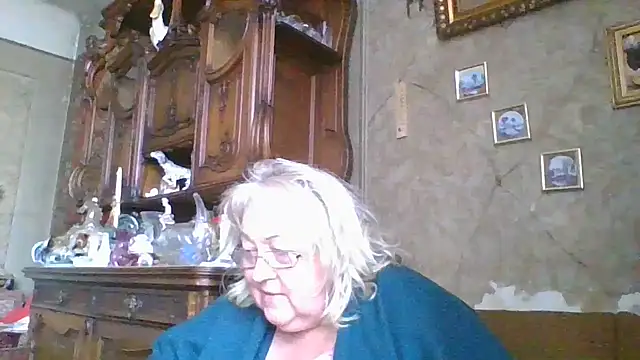 Snapshot of Lala-Love56 chatting on September 2025 09:45:02 AM Lala-Love56 online show from September 2025 09:45:02 AM