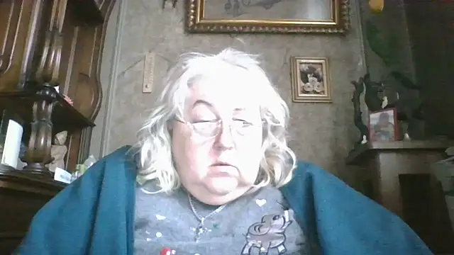 Snapshot of Lala-Love56 chatting on November 2025 12:42:02 PM Lala-Love56 online show from November 2025 12:42:02 PM