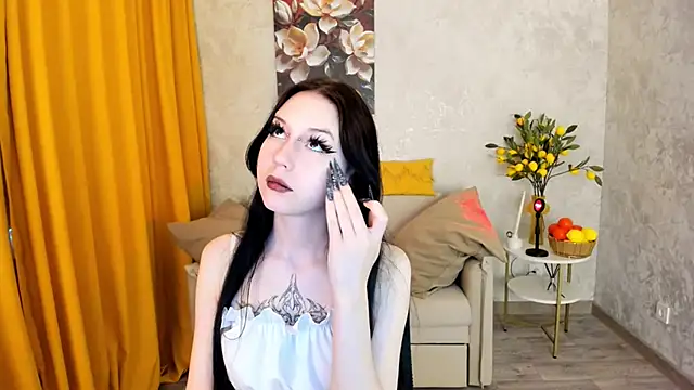 VioletHarme online show from May 2026 12:34:01 PM