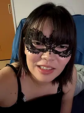 Snapshot of Rio-Rio- chatting on October 2025 03:13:01 PM Rio-Rio- online show from October 2025 03:13:01 PM