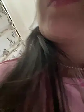 amberbakee online show from October 2025 01:42:05 PM