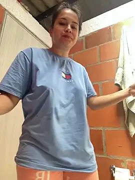 amberbakee online show from December 2025 04:30:01 PM