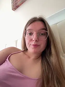 Bellatrisssaa online show from March 2026 10:31:01 AM