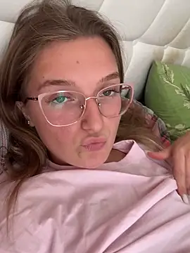 Bellatrisssaa online show from September 2025 09:58:02 AM