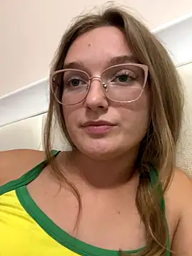 Bellatrisssaa online show from September 2025 04:24:01 PM